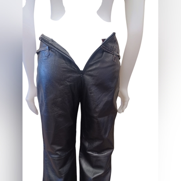 Danier EUC Black Leather Pants Size 6 - Picture 5 of 13